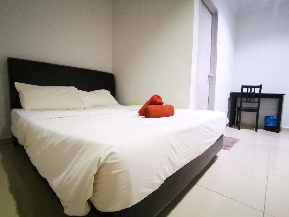 Clover Hotel Port Dickson Buitenkant foto